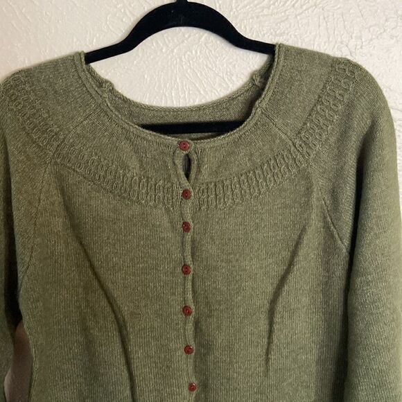 Sweater Small size NWT - Picture 2 of 12